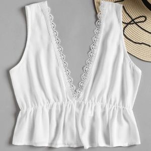 Plunging neck lacework tank top